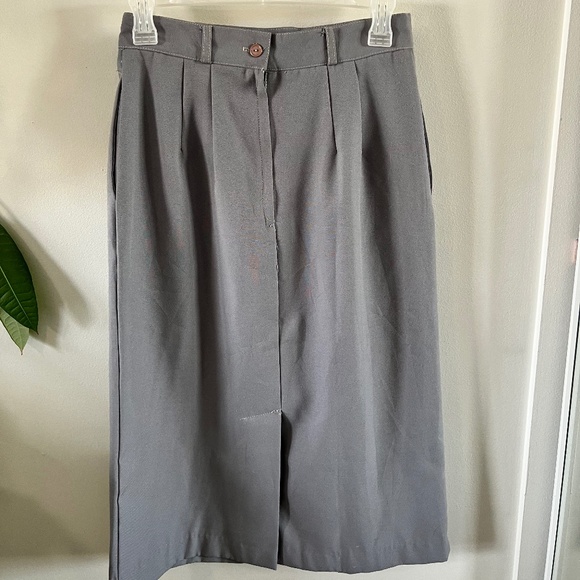 Washington Essentials Vintage Grey Skirt - Picture 2 of 4